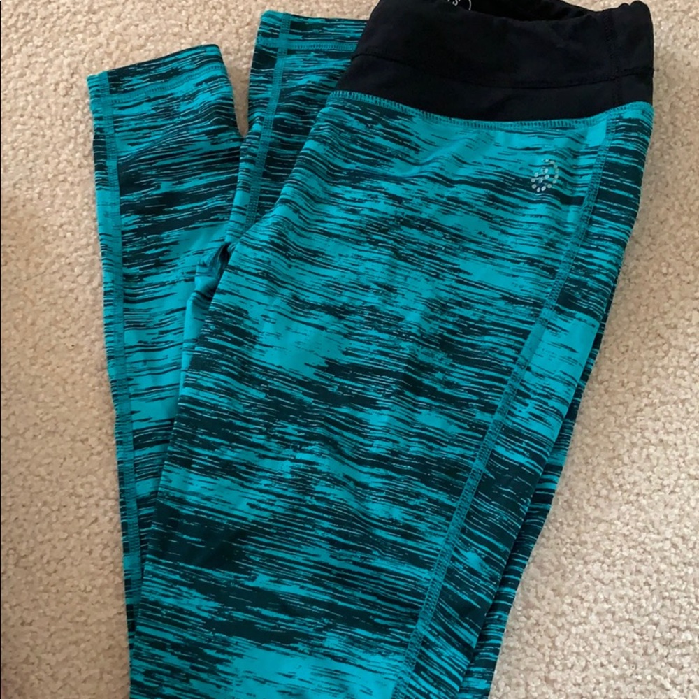 Athletic leggings